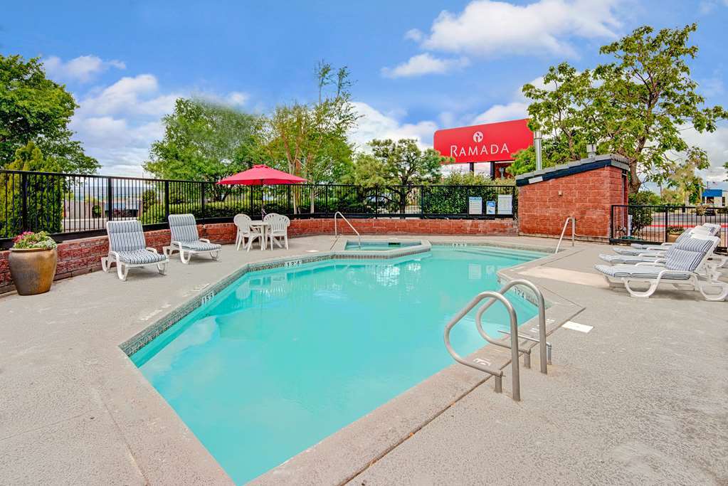Ramada By Wyndham Albuquerque Airport Otel Konforlar fotoğraf